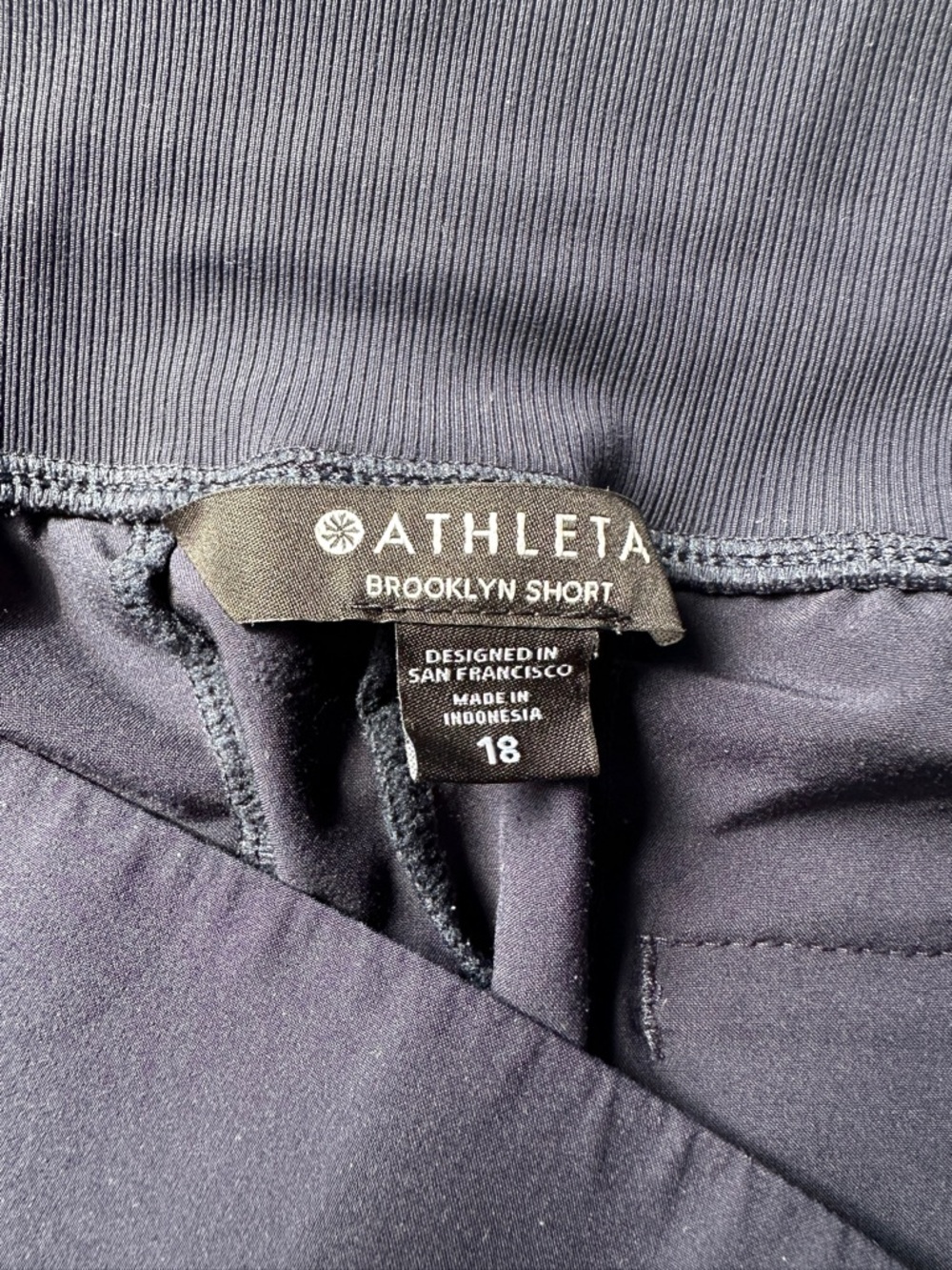 Athleta Brooklyn Navy High-Rise Athletic Shorts - Picture 5 of 8